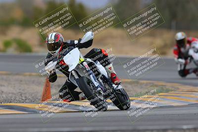 media/Jan-15-2023-SoCal Trackdays (Sun) [[c1237a034a]]/Turn 3 (1115am)/